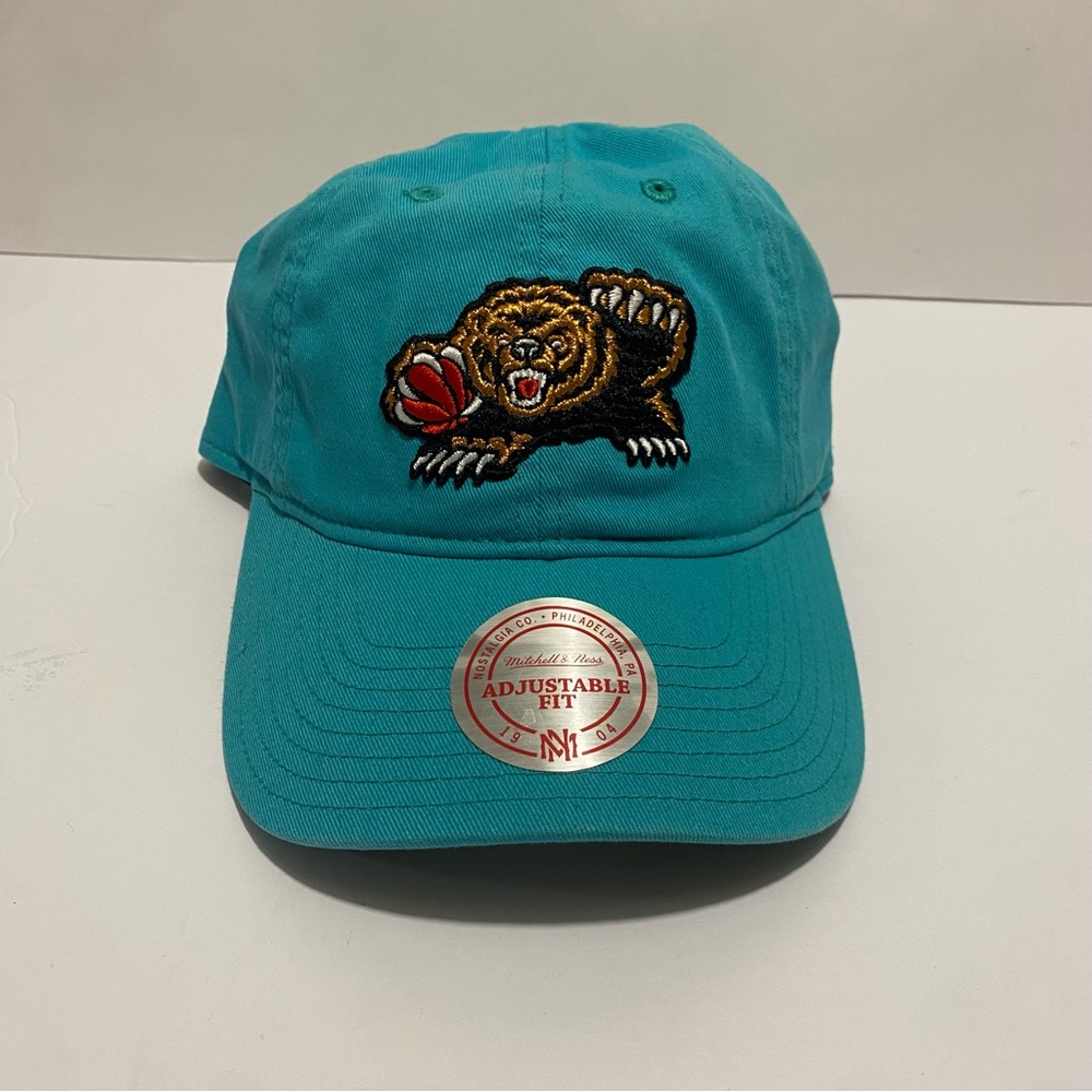 Mitchell & Ness Vancouver Grizzlies Teal Throwback Men’s Hat with Bear Design